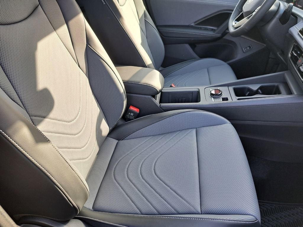 New 2026 Volkswagen Tiguan SE R-Line FWD image 16