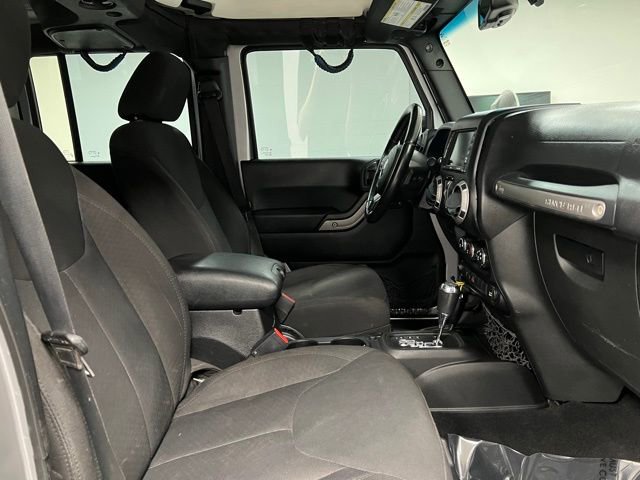 Used 2015 Jeep Wrangler Unlimited Sport w/ Quick Order Package 24S AWD/4WD image 53