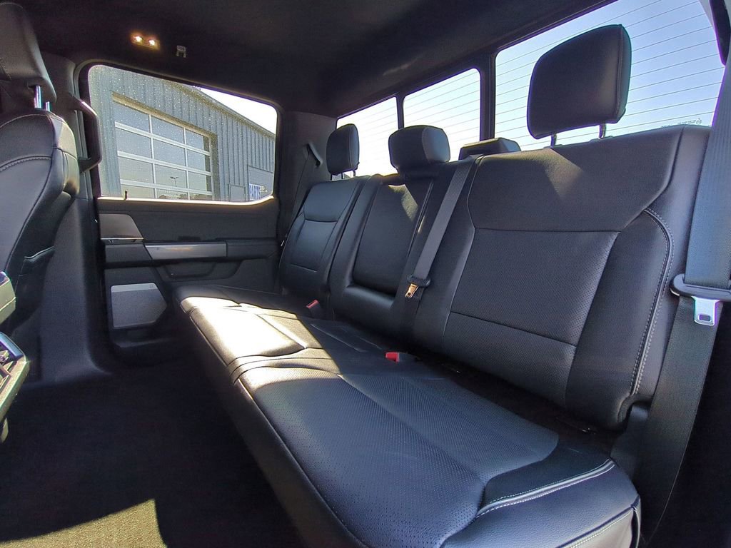 Certified 2022 Ford F150 Lariat w/ Equipment Group 502A High image 26