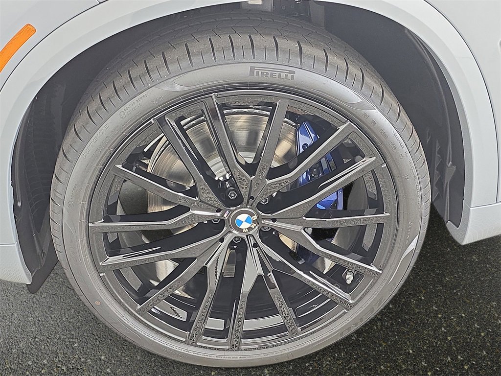 New 2026 BMW X5 M60i image 33