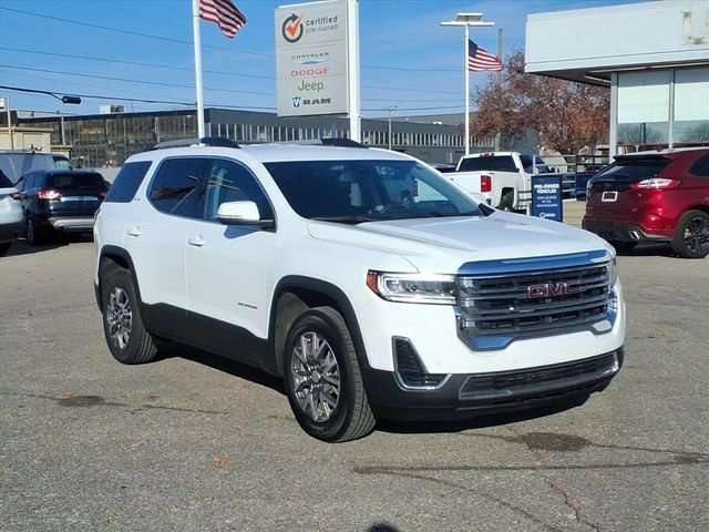 Used 2022 GMC Acadia SLE w/ Driver Convenience Package image 3
