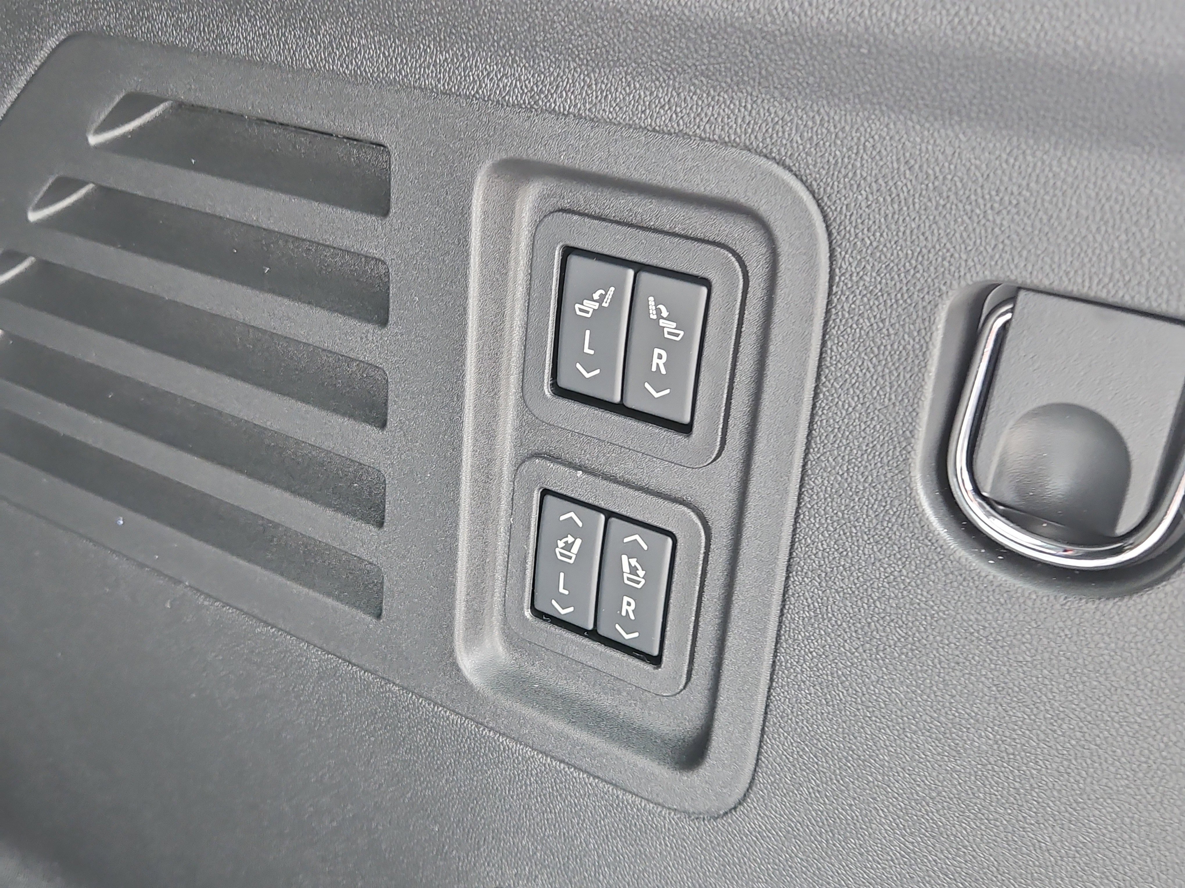 New 2026 Buick Enclave Sport Touring w/ Power Package image 9