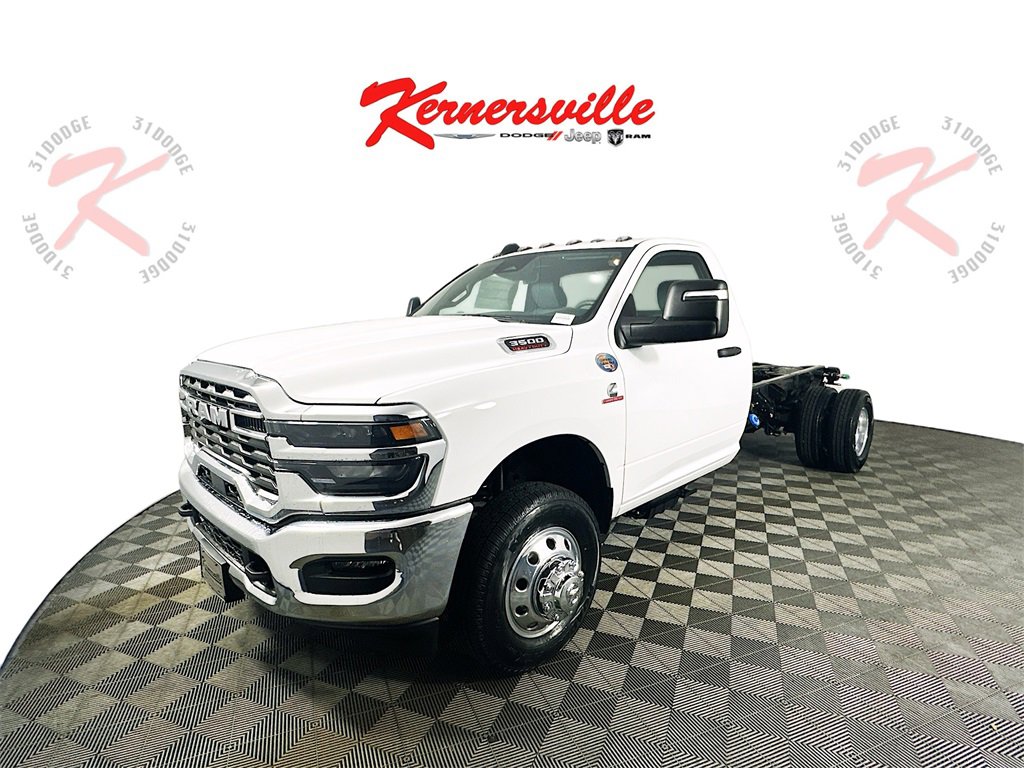 New 2025 RAM 3500 Tradesman image 3