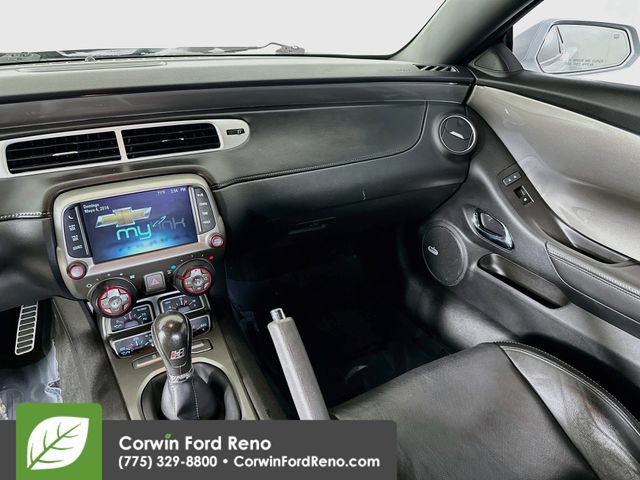 Used 2013 Chevrolet Camaro SS RWD image 24