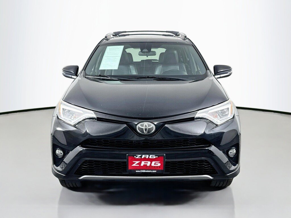 Used 2017 Toyota RAV4 SE AWD/4WD image 8