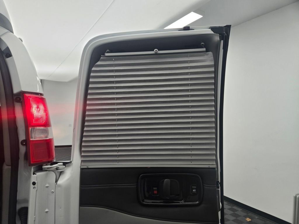 Used 2020 Chevrolet Express 2500 Extended w/ Enhanced Convenience Package image 9
