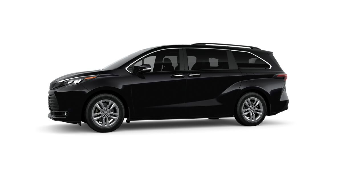 New 2026 Toyota Sienna XLE image 3