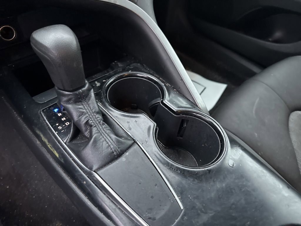 Used 2019 Toyota Camry LE image 7