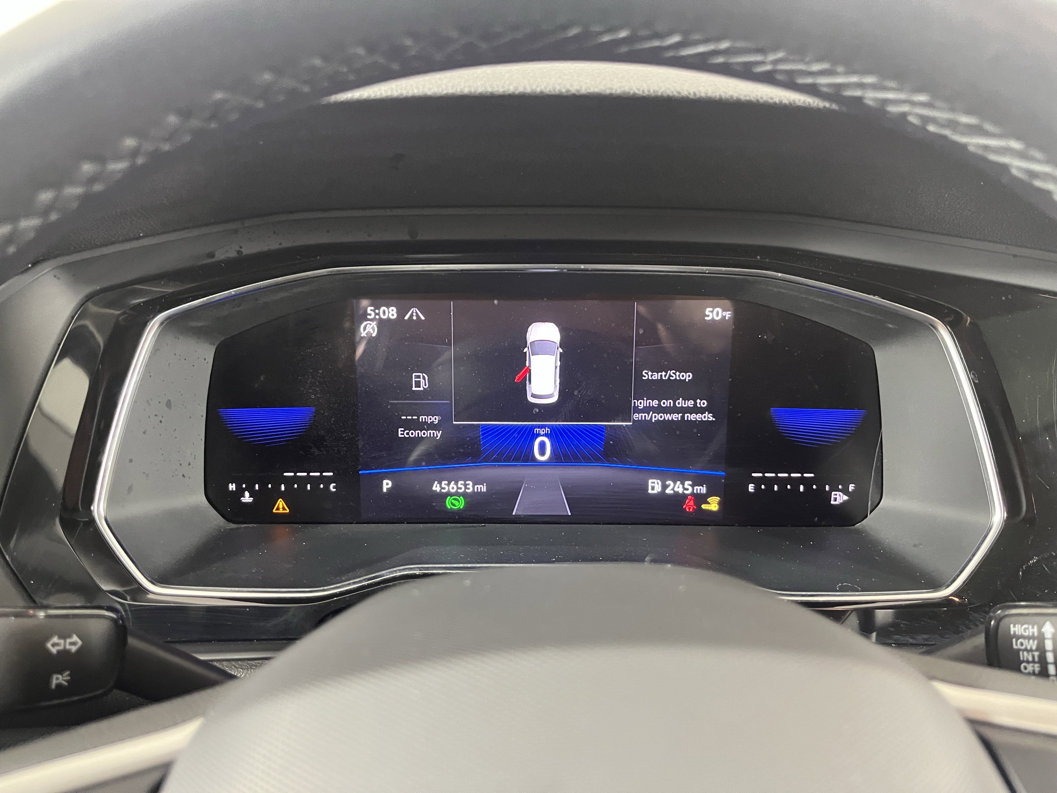 Certified 2023 Volkswagen Jetta SE w/ Panoramic Sunroof Package image 13