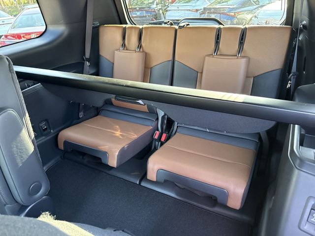 Certified 2025 Lexus GX 550 w/ Cold Area Package AWD/4WD image 24