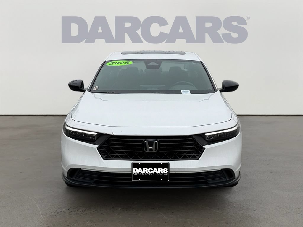 Used 2025 Honda Accord Sport image 2
