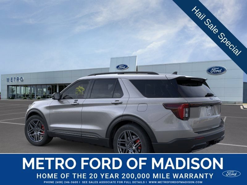 New 2026 Ford Explorer ST-Line w/ ST-Line Street Pack AWD/4WD image 5