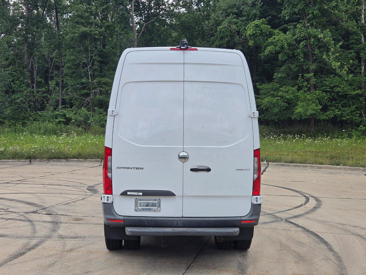 Used 2019 Freightliner Sprinter 144 RWD image 4