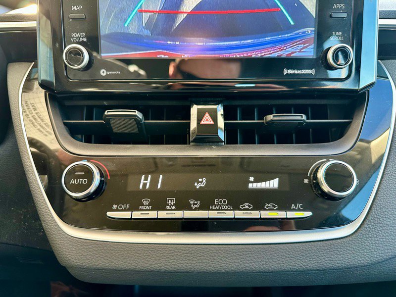 Used 2022 Toyota Corolla LE image 22