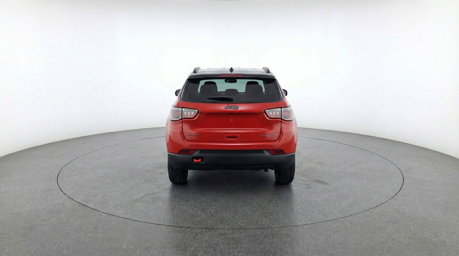 Used 2025 Jeep Compass Trailhawk image 7