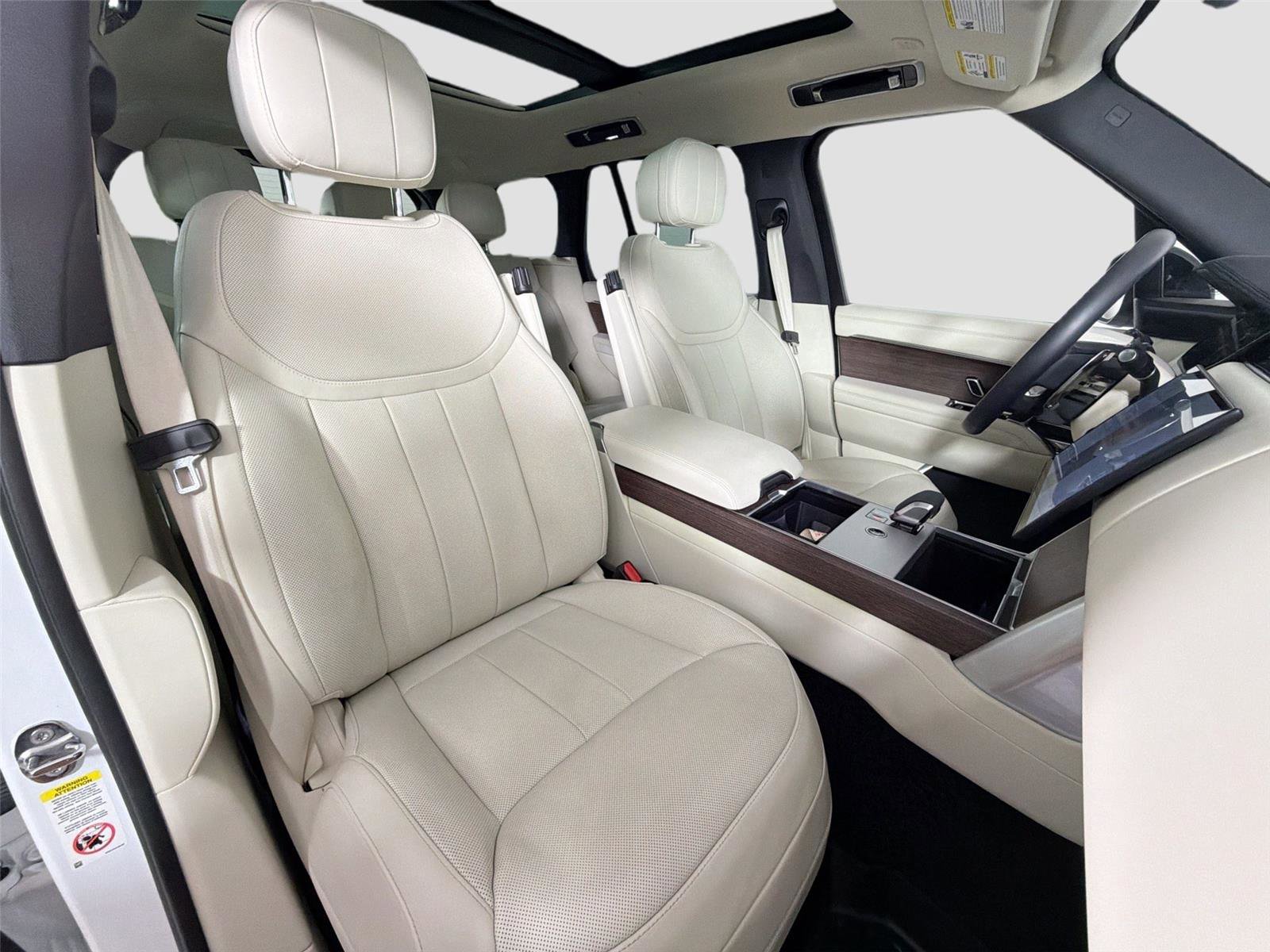 Certified 2025 Land Rover Range Rover SE AWD/4WD image 28