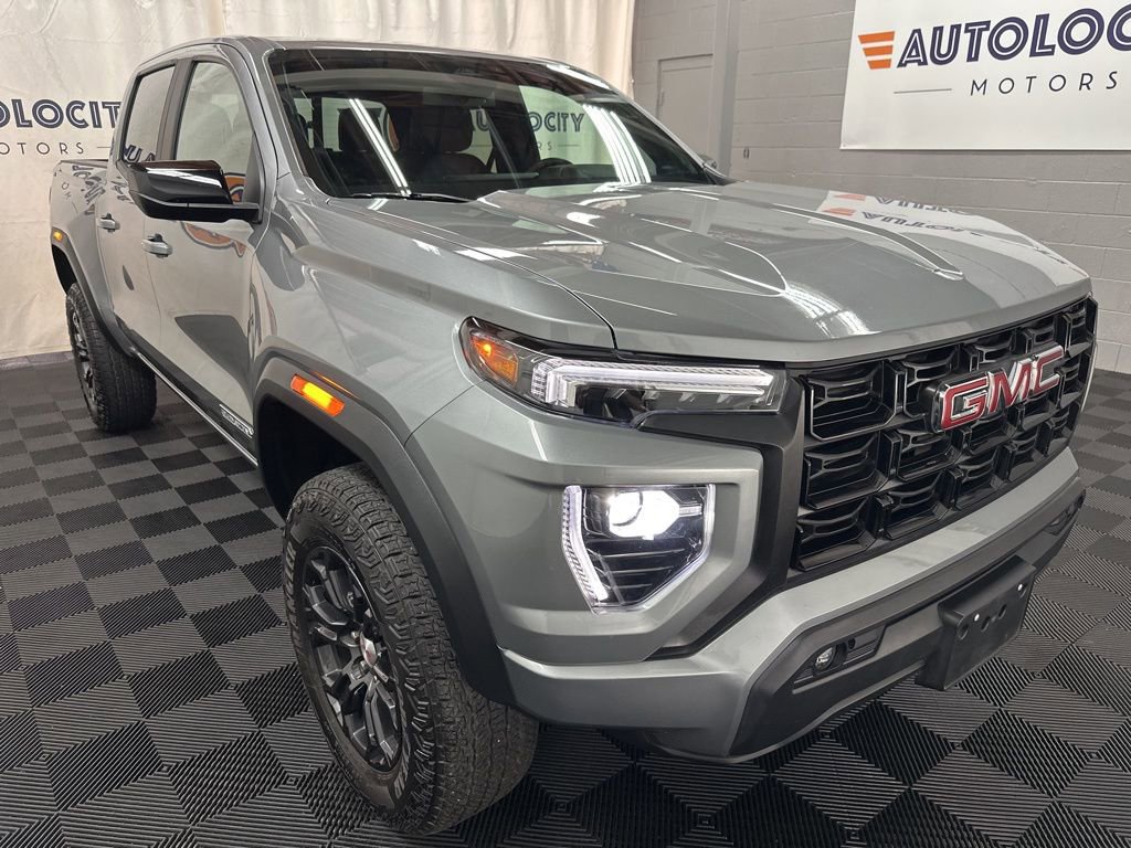 Used 2024 GMC Canyon Elevation w/ Elevation Premium Package image 2
