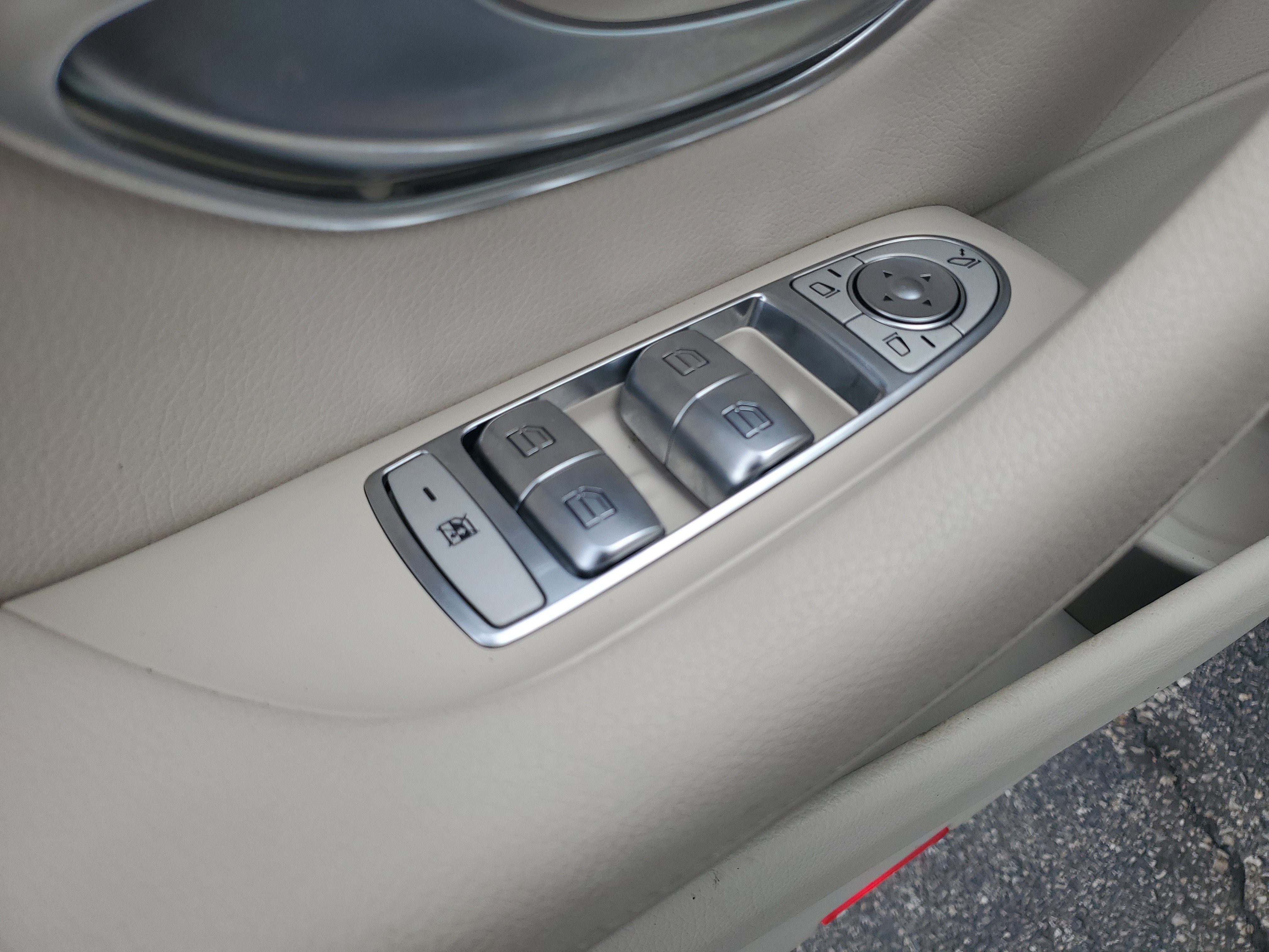 Used 2018 Mercedes-Benz E 300 4MATIC image 20