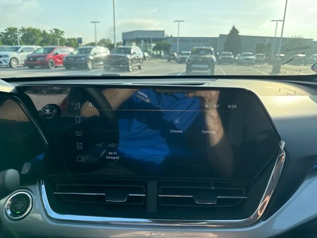 New 2026 Chevrolet Trax LT w/ Driver Confidence Package FWD image 19