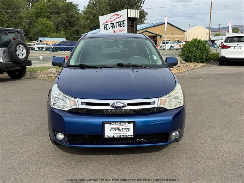 Used 2008 Ford Focus SES FWD image 2