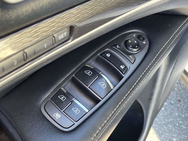 Used 2019 INFINITI QX60 Luxe w/ Essential Package AWD/4WD image 17