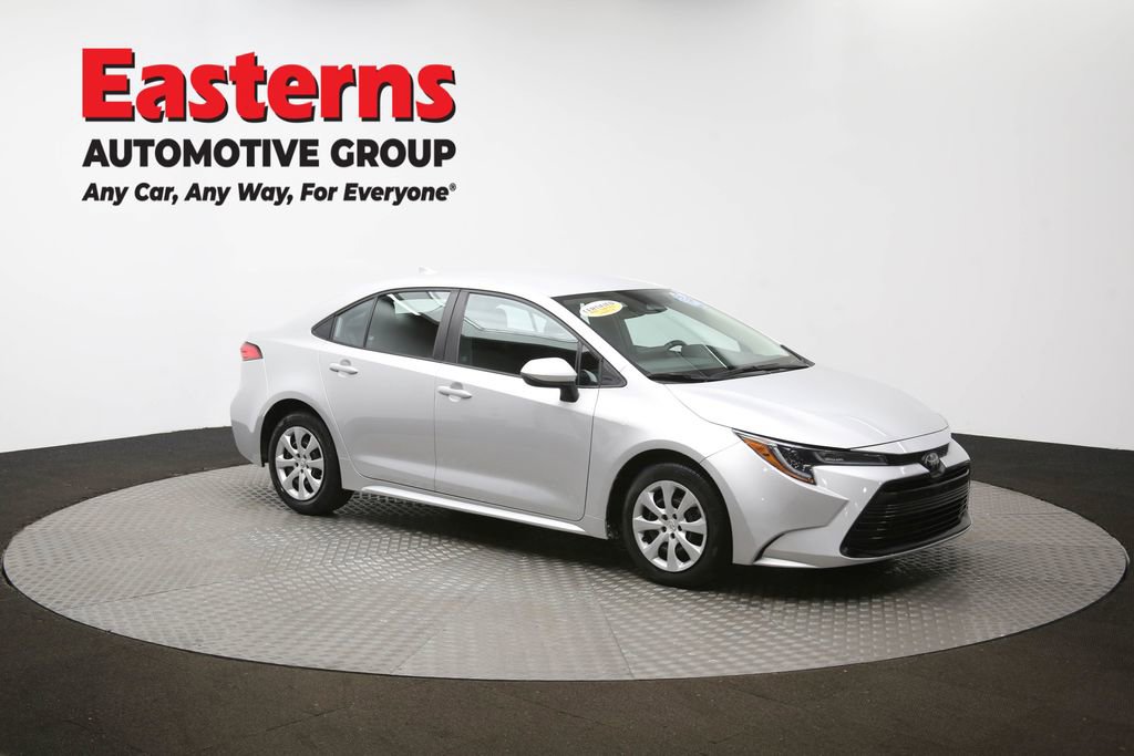Used 2023 Toyota Corolla LE image 47