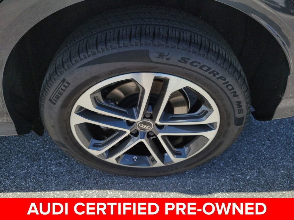 Certified 2025 Audi Q5 Premium w/ Convenience Package image 29