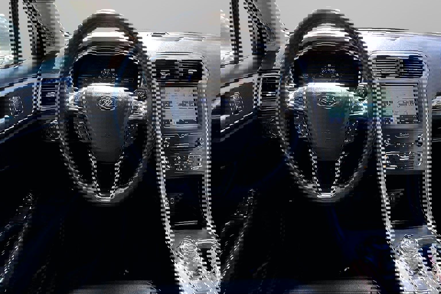 Used 2020 Ford Fusion SEL image 5