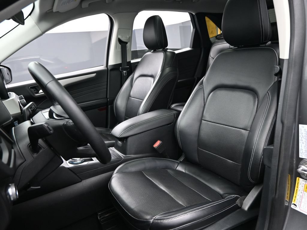 Used 2022 Ford Escape SEL w/ Technology Package AWD/4WD image 13