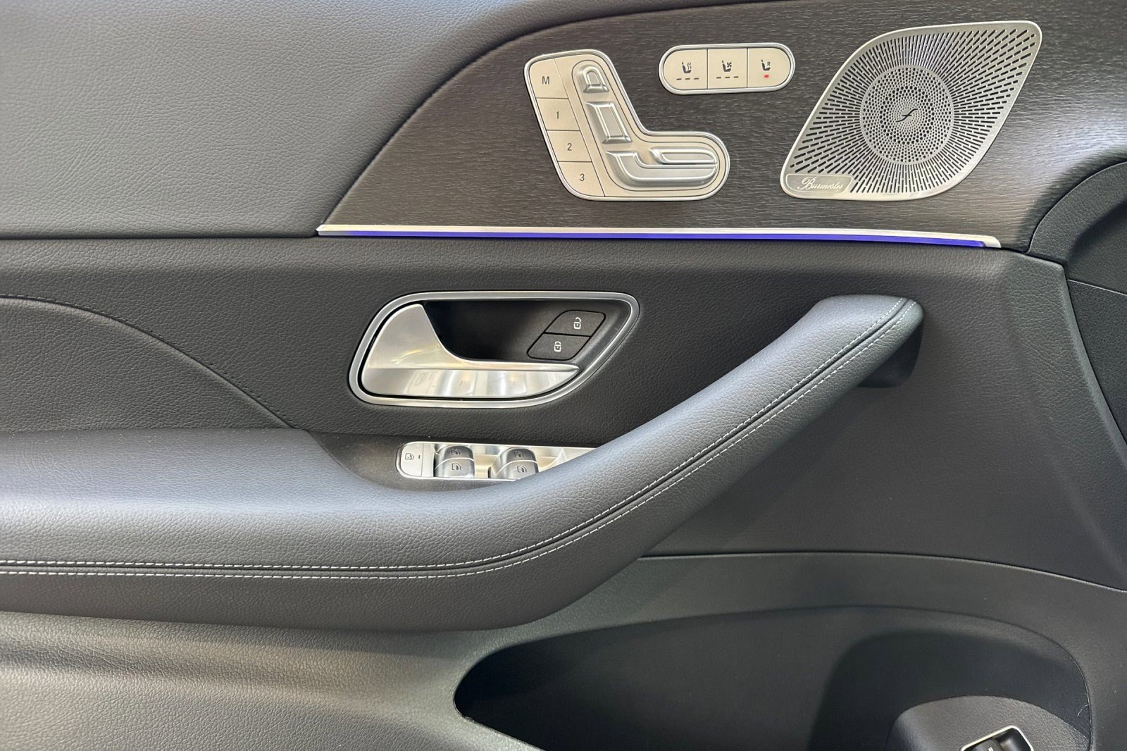 New 2026 Mercedes-Benz GLB 250 image 13