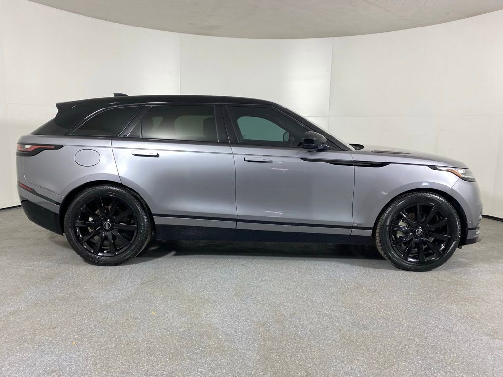 Used 2020 Land Rover Range Rover Velar R-Dynamic HSE image 4