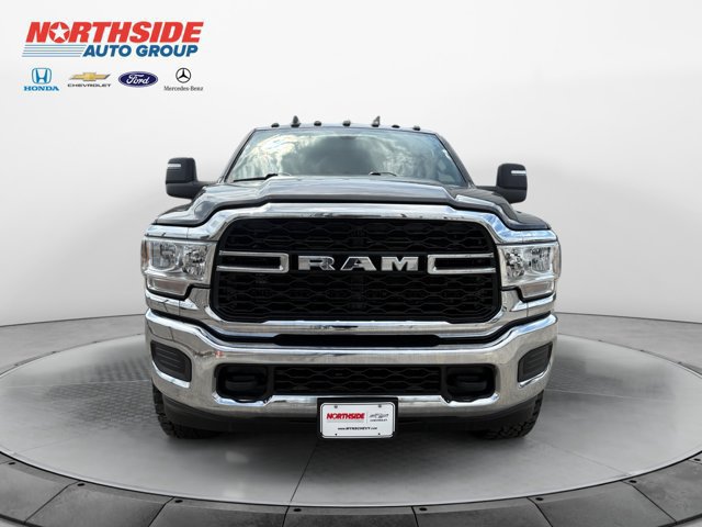 Used 2024 RAM 2500 Tradesman w/ Chrome Appearance Group AWD/4WD image 2