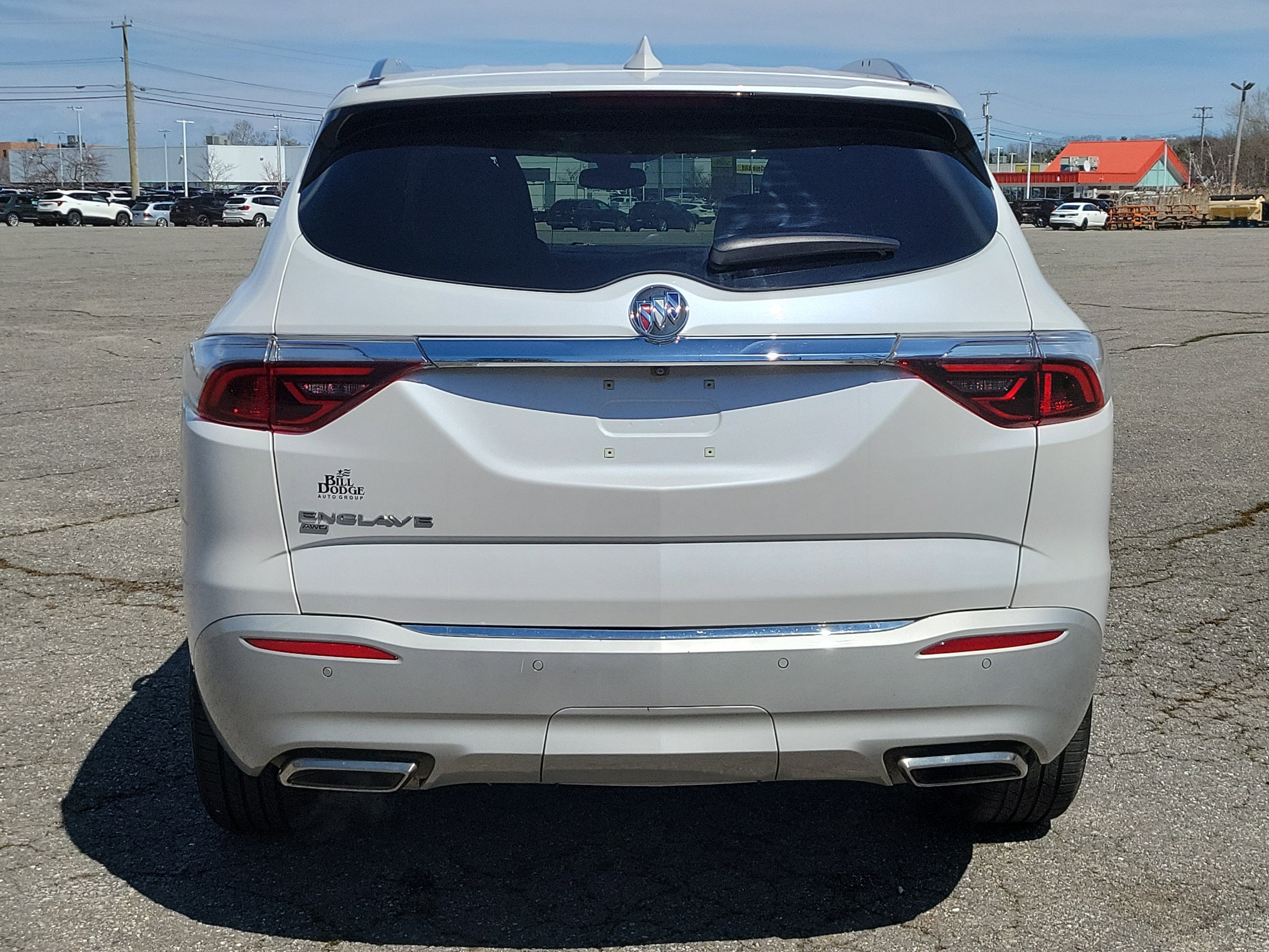 Used 2023 Buick Enclave Essence w/ Experience Buick Package AWD/4WD image 6