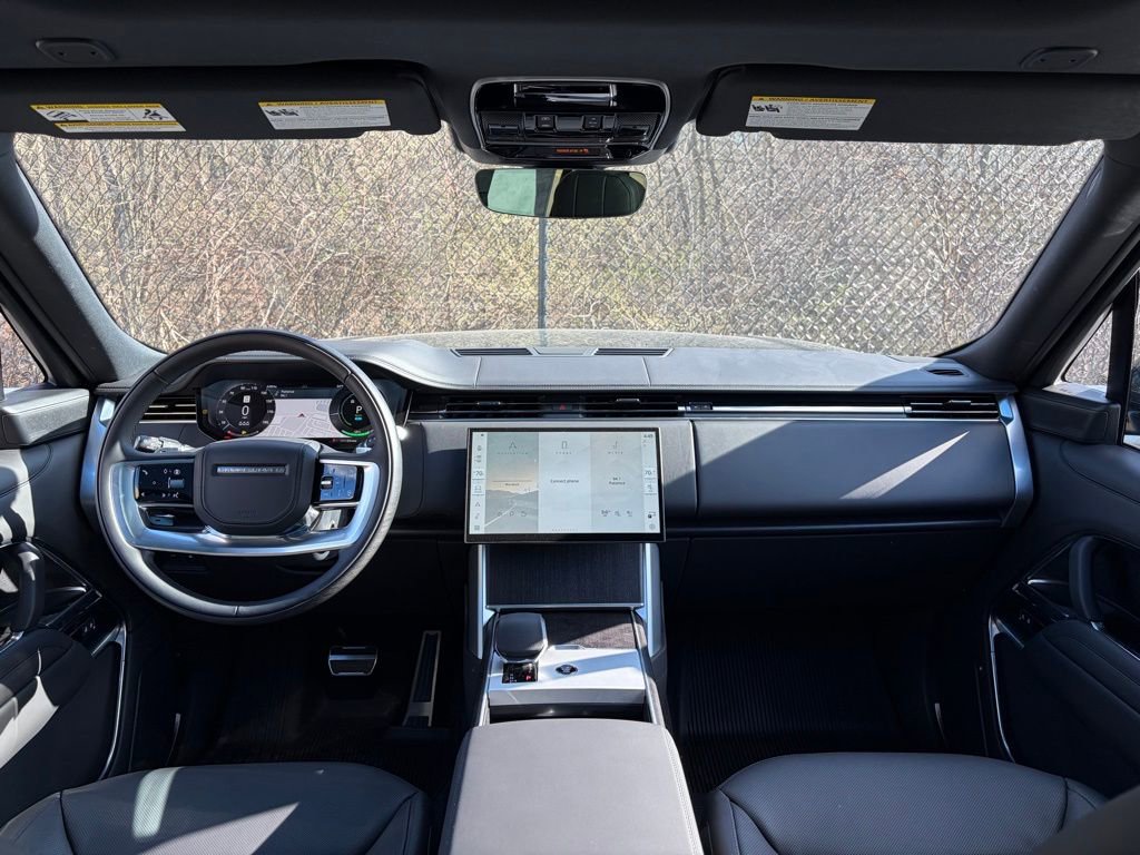 New 2025 Land Rover Range Rover SE image 18