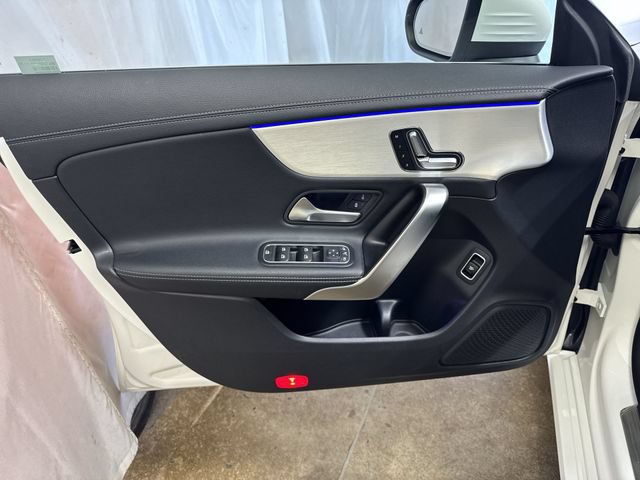 Used 2025 Mercedes-Benz CLA 250 image 22