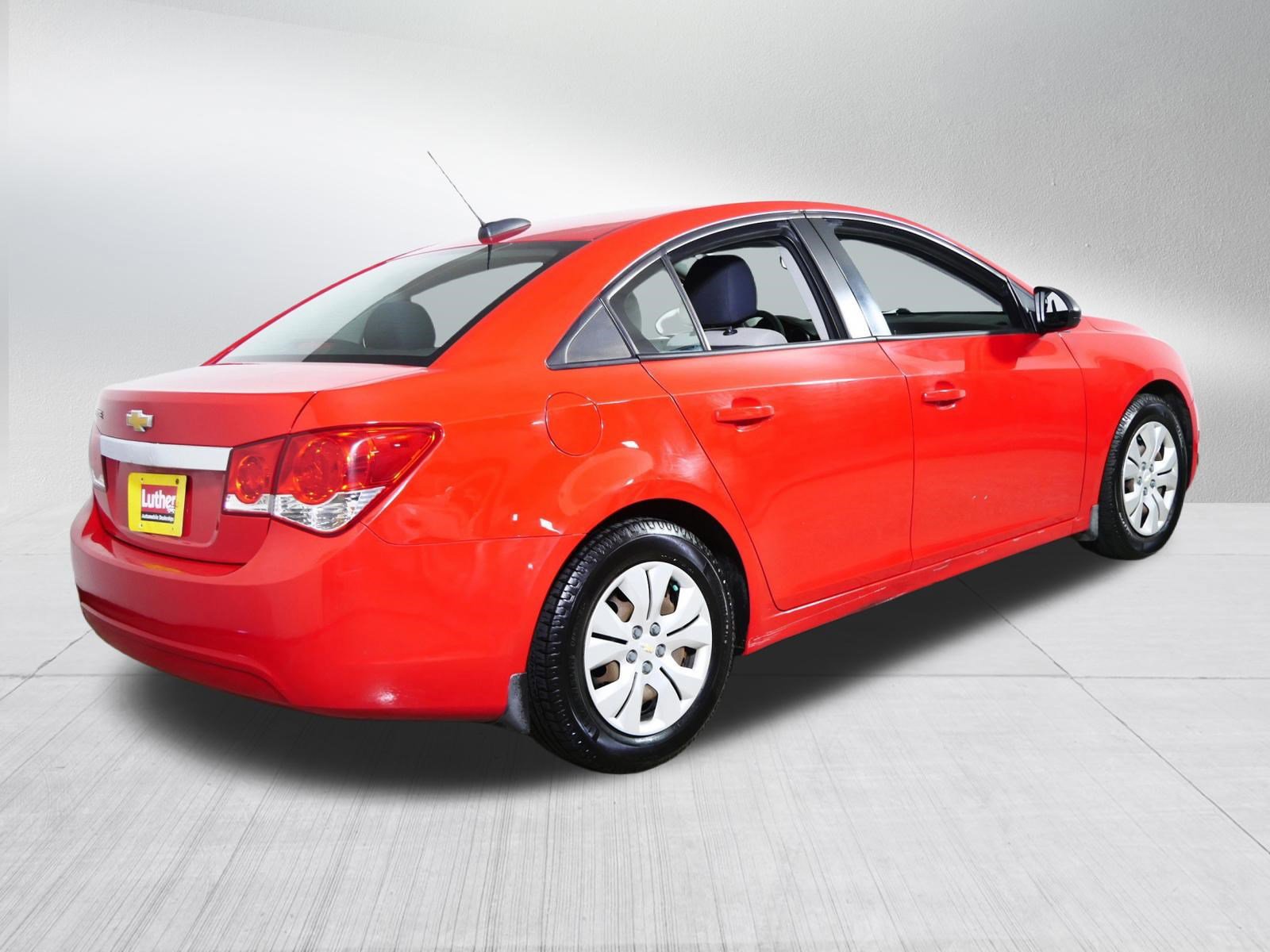 Used 2016 Chevrolet Cruze LS FWD image 7