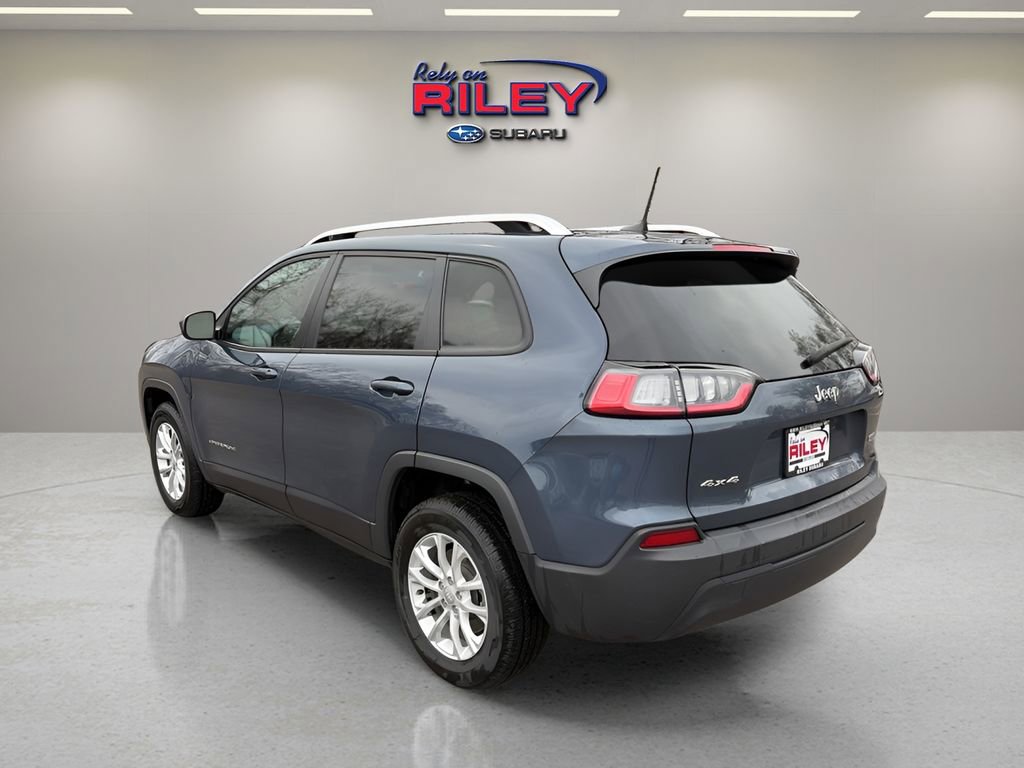 Used 2020 Jeep Cherokee Latitude w/ Cold Weather Group image 3
