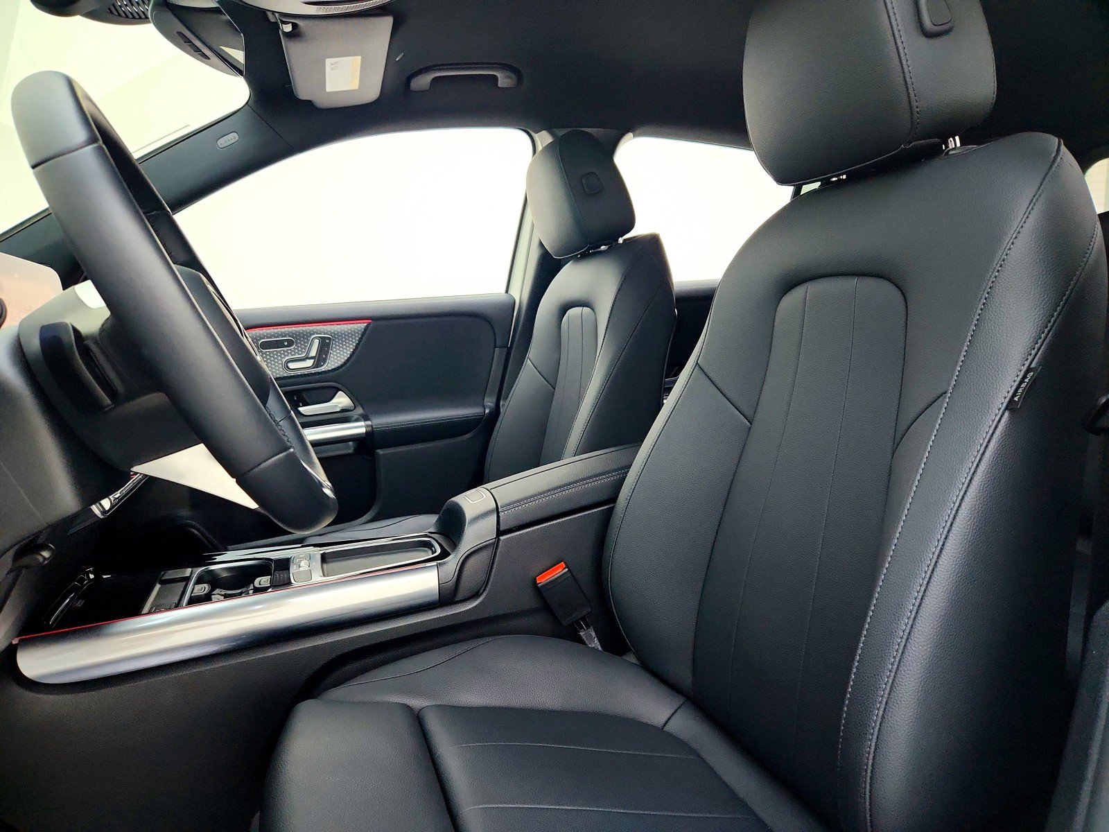 Certified 2026 Mercedes-Benz GLA 250 image 11