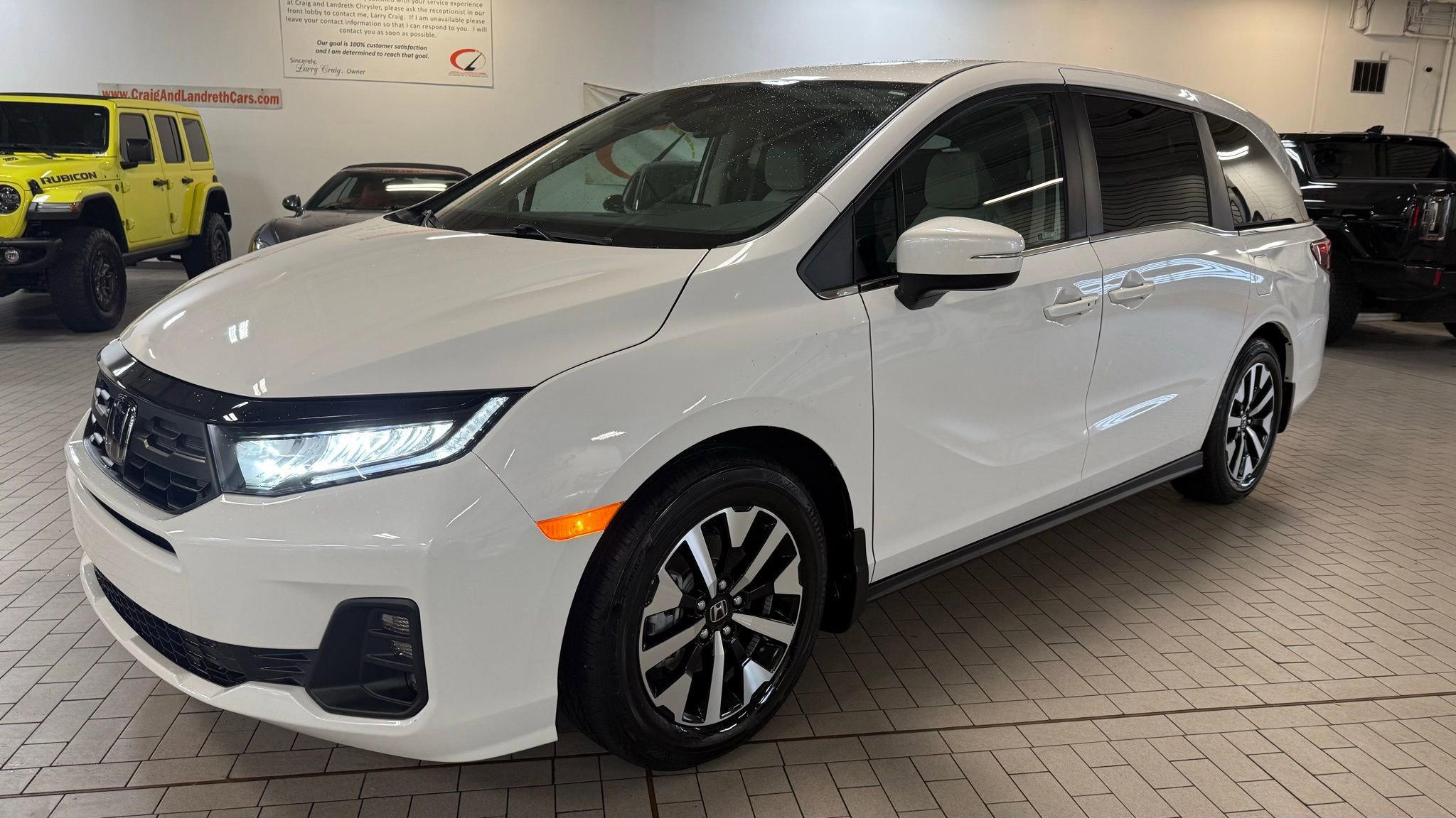 Used 2025 Honda Odyssey EX-L video 2