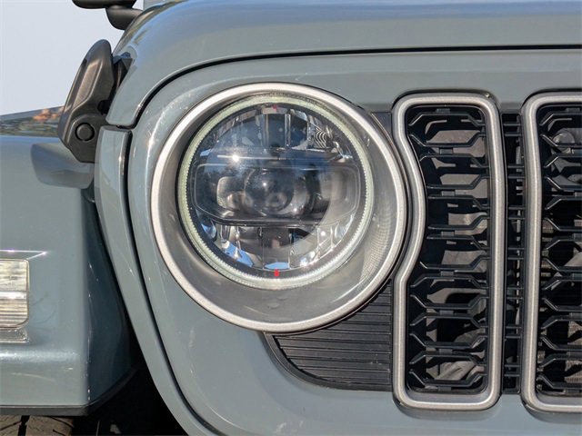 Used 2024 Jeep Wrangler Unlimited Sahara image 9