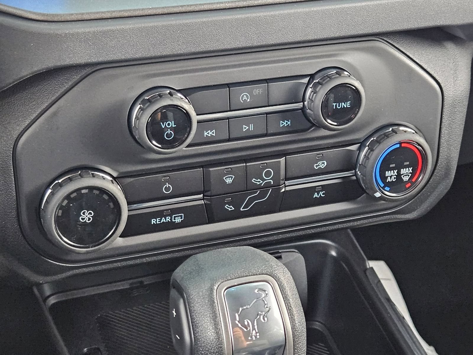New 2026 Ford Bronco 4-Door AWD/4WD image 22