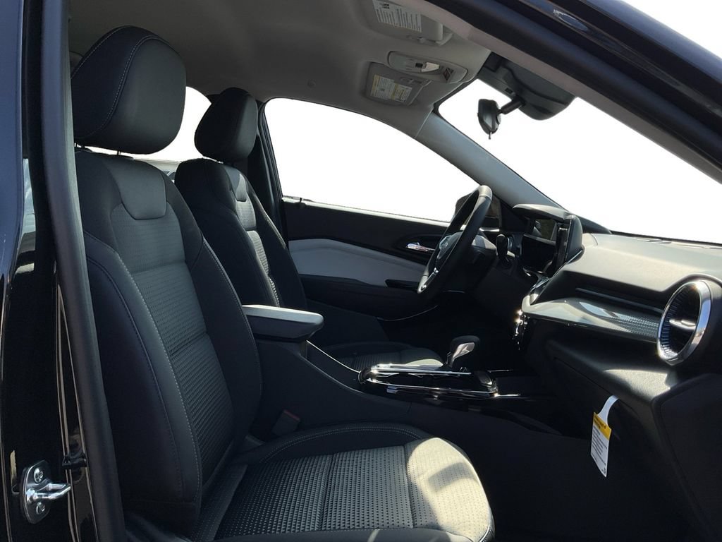 New 2026 Chevrolet Trax LT w/ Driver Confidence Package FWD image 24