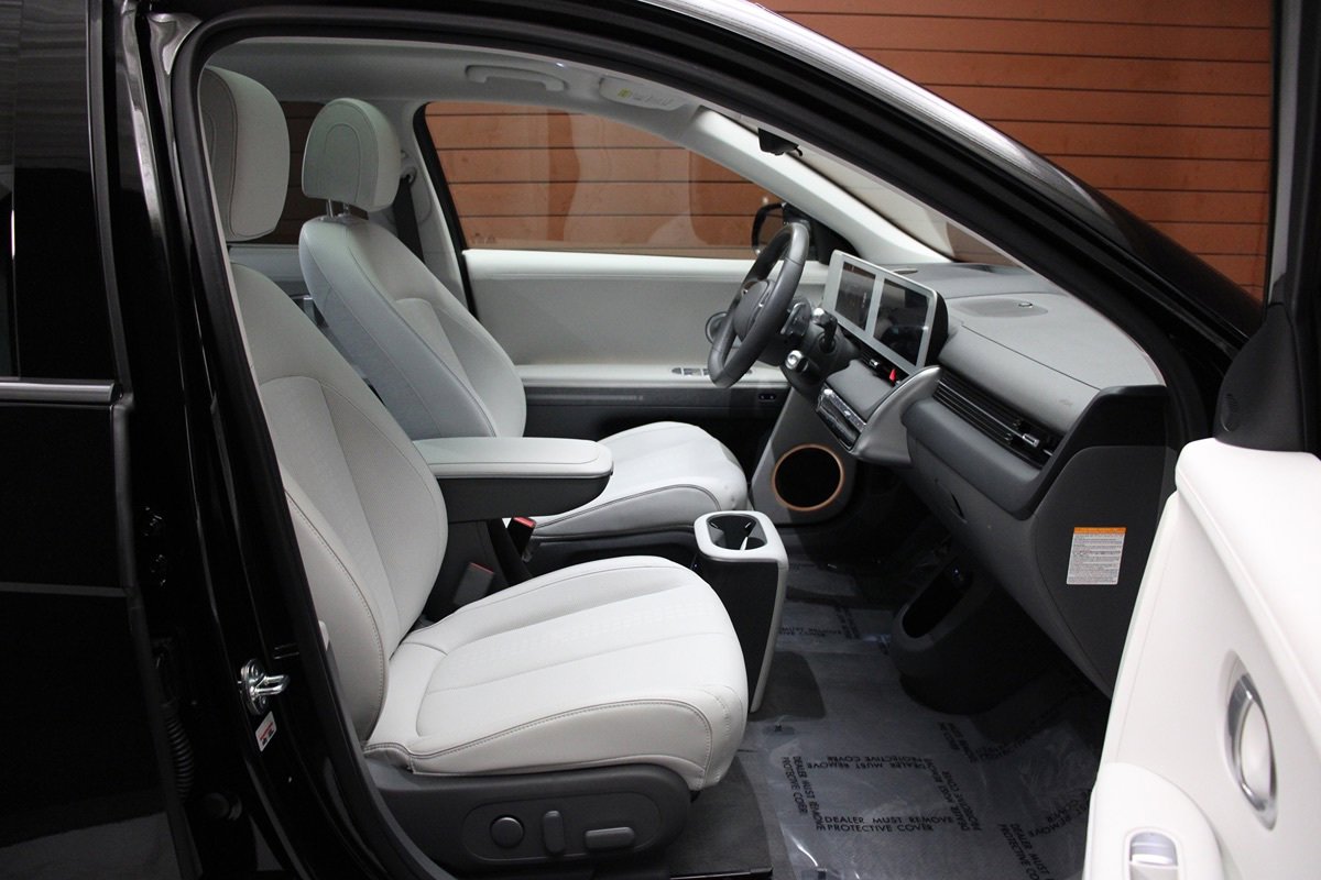 Used 2024 Hyundai Ioniq 5 Limited RWD image 11