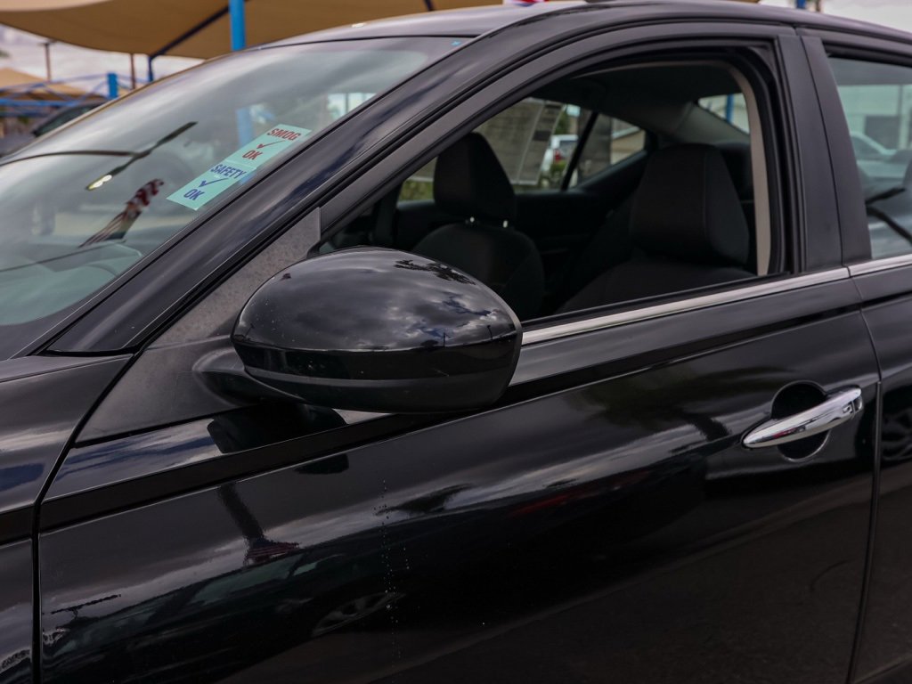 Used 2023 Nissan Altima 2.5 SV image 12