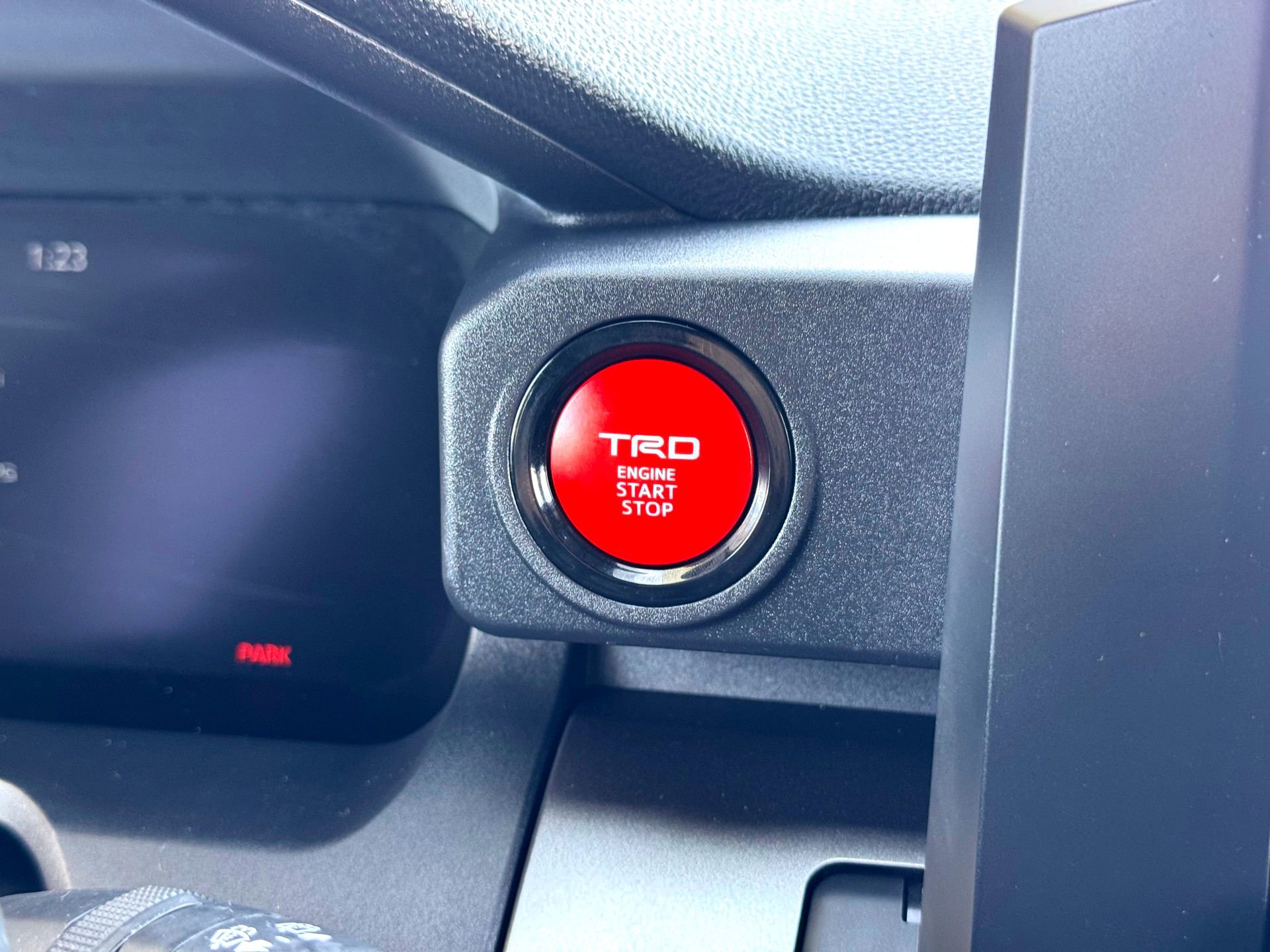 Used 2025 Toyota 4Runner TRD Off-Road image 33