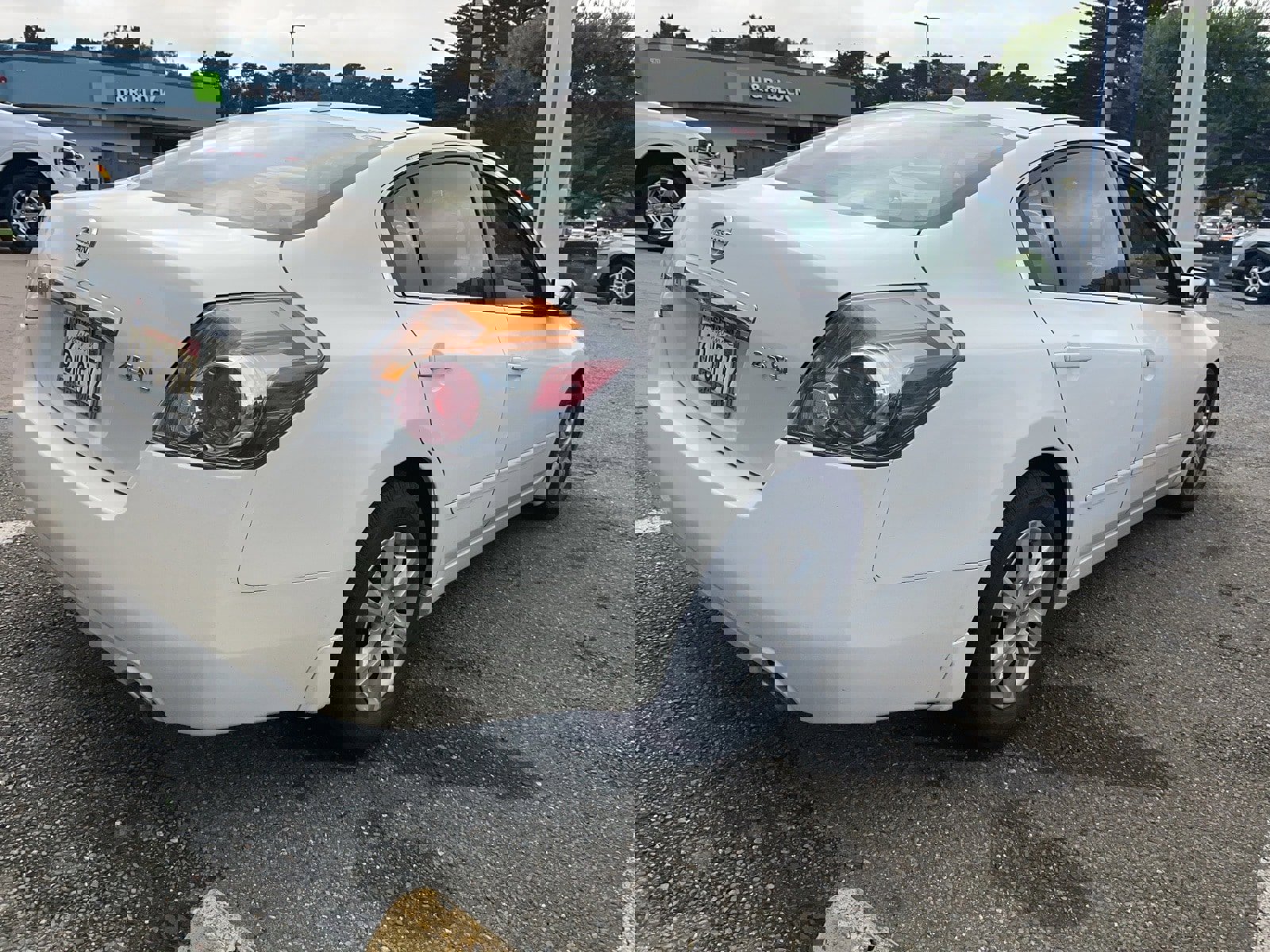 Used 2010 Nissan Altima 2.5 SL w/ SL Pkg image 6