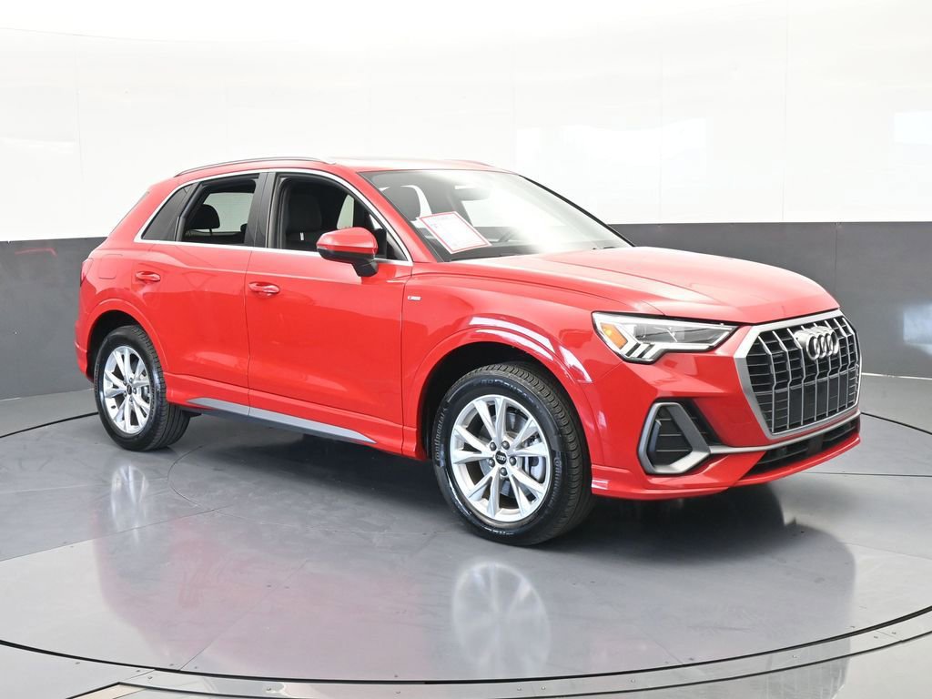 Used 2025 Audi Q3 2.0T Premium image 8