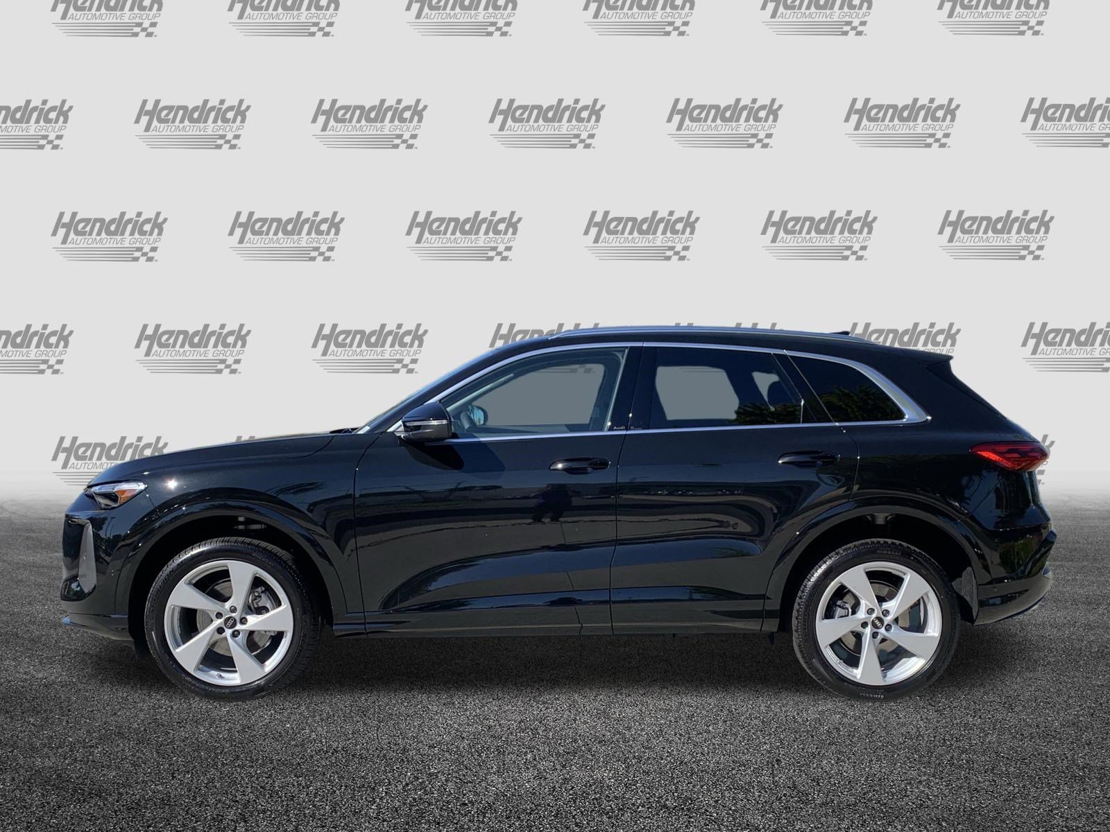 Used 2025 Audi Q5 Premium Plus w/ Premium Plus AWD/4WD image 7