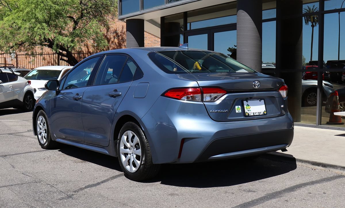 Used 2022 Toyota Corolla LE FWD image 9