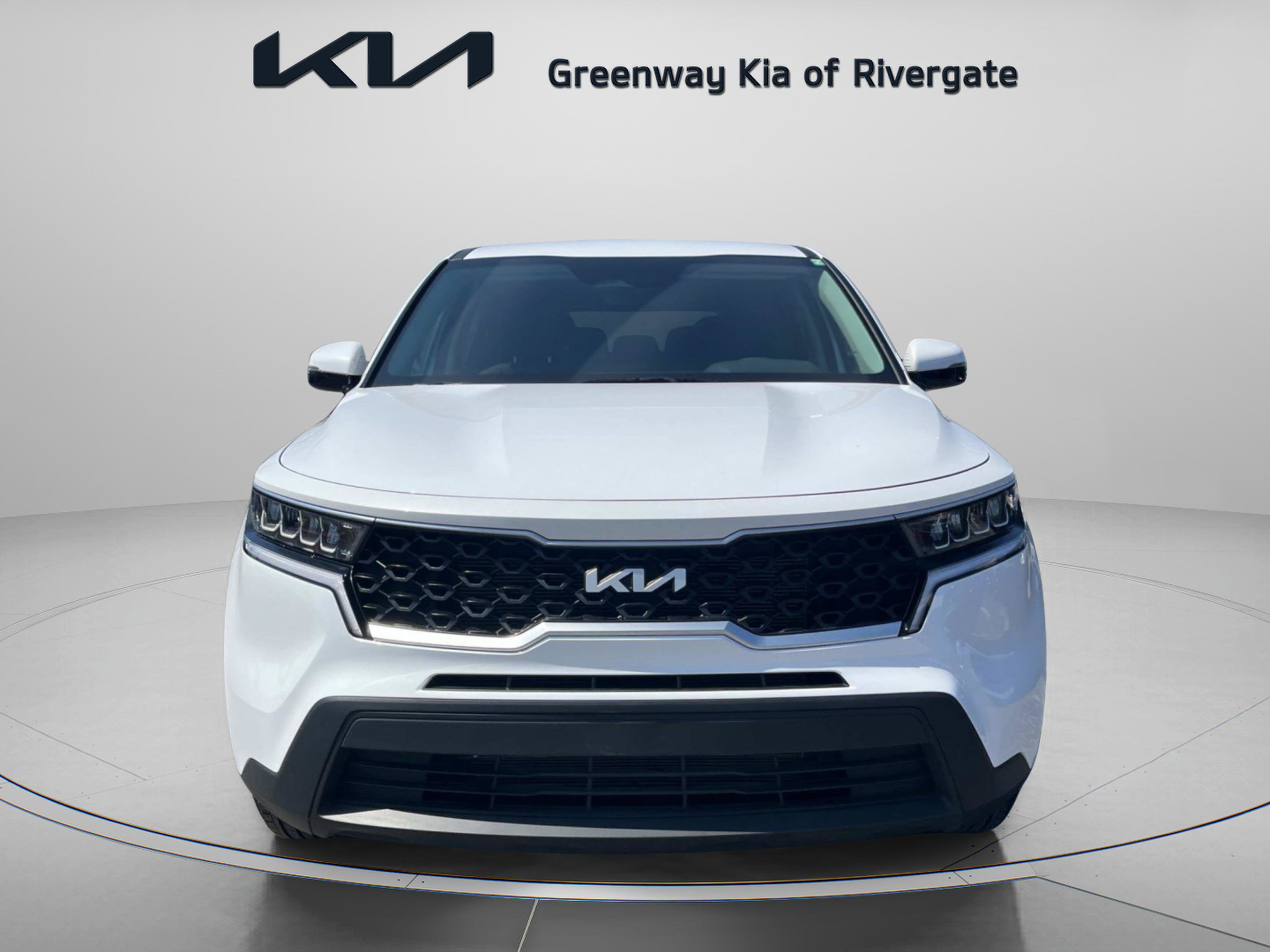 Used 2023 Kia Sorento LX FWD image 2